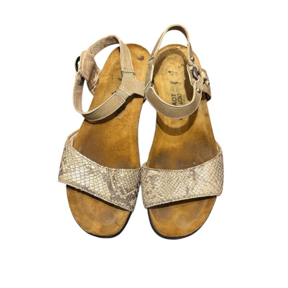 Naot Sabrina Sandals in Beige Snake Size 9 - Picture 1 of 7